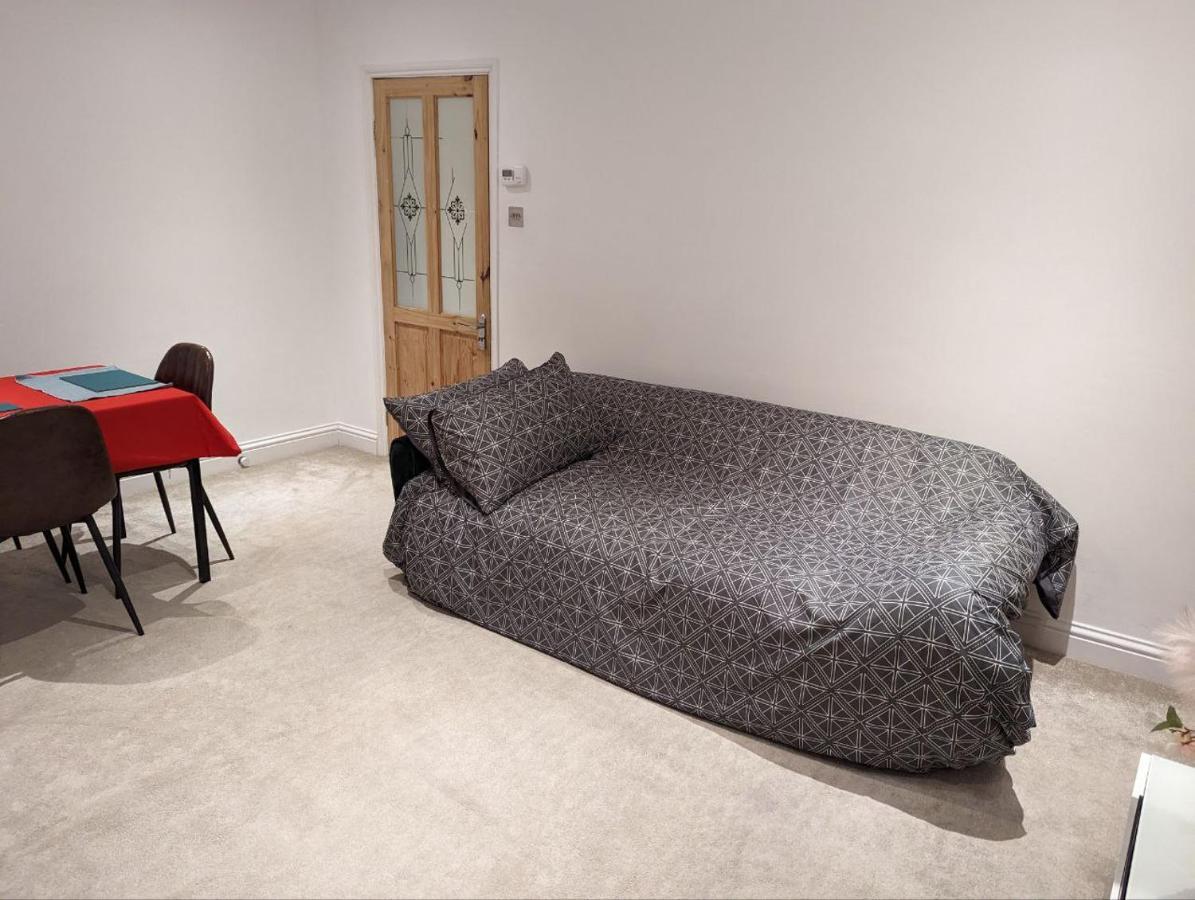 Fully-equipped Flat In The Of London. Apartment *