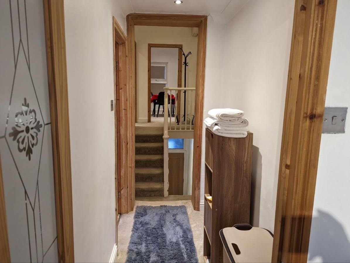 Apartment Fully-equipped Flat In The Of London. *