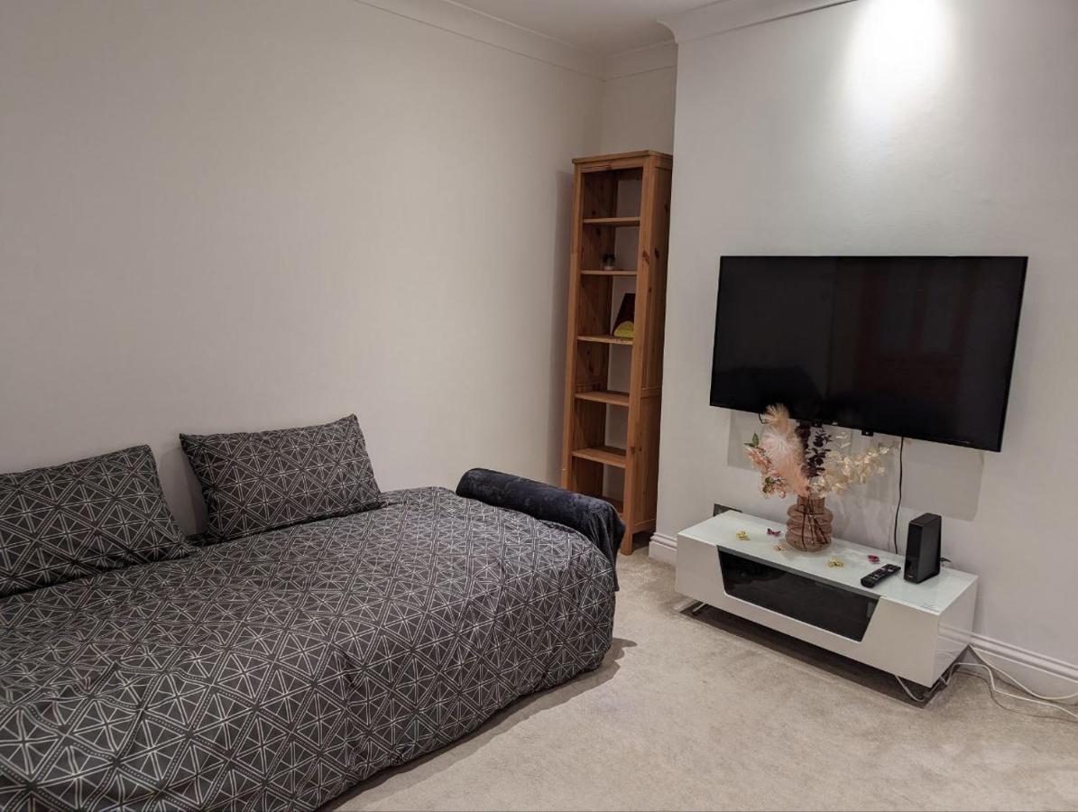 Fully-equipped Flat In The Of London. Apartment *