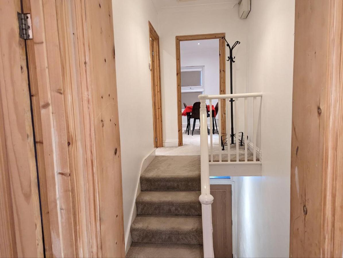 Fully-equipped Flat In The Of London. Apartment