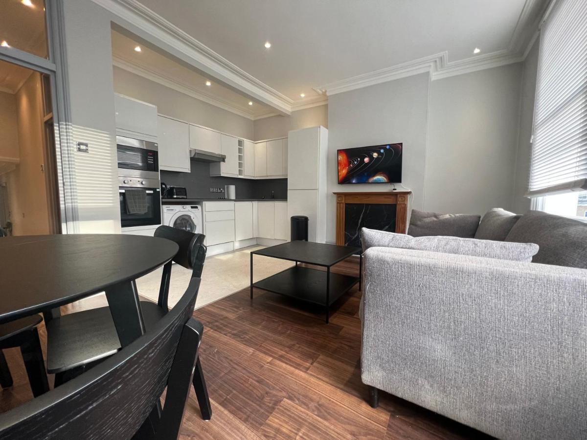 Apartamento Lovely 2-bedroom Victorian Flats *