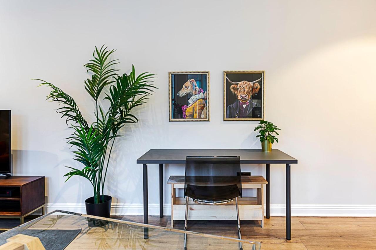 Gorgeous Roehampton Flat Leilighet