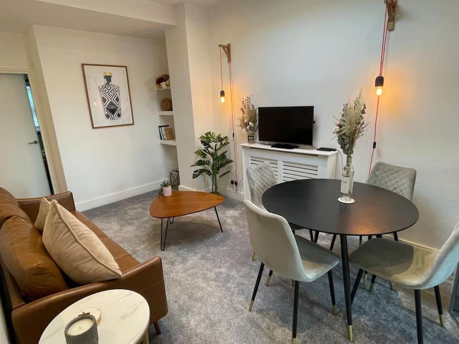 2 Bed Flat West Kensington/fulham Appartement