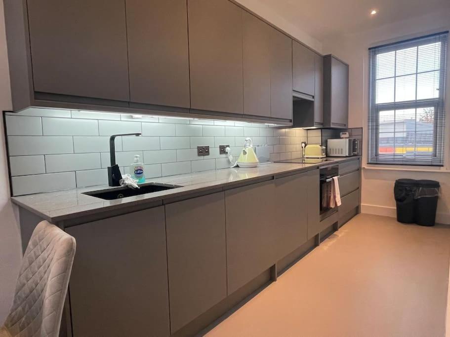 2 Bed Flat West Kensington/fulham Londen