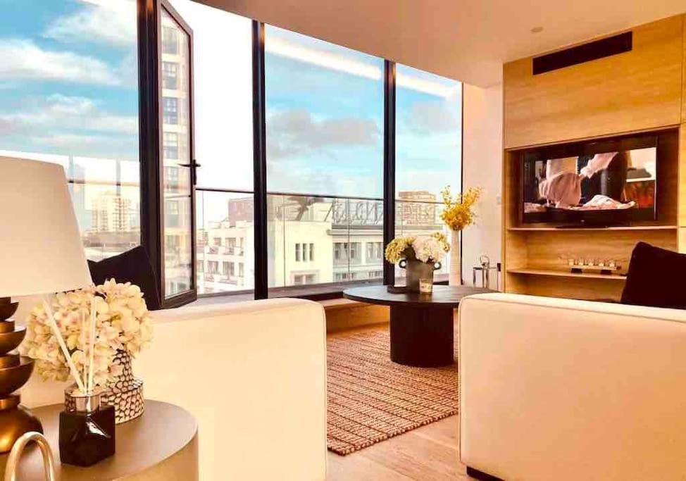 Appartement Large 3 Bed 3 Bathrooms Penthouse With Terrace And Views In Londen