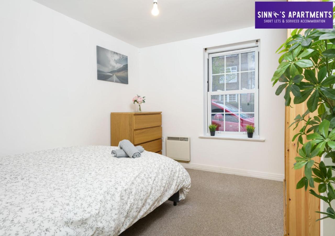 Bridge Free Parking And Wifi Sleeps 6 Apartment London
