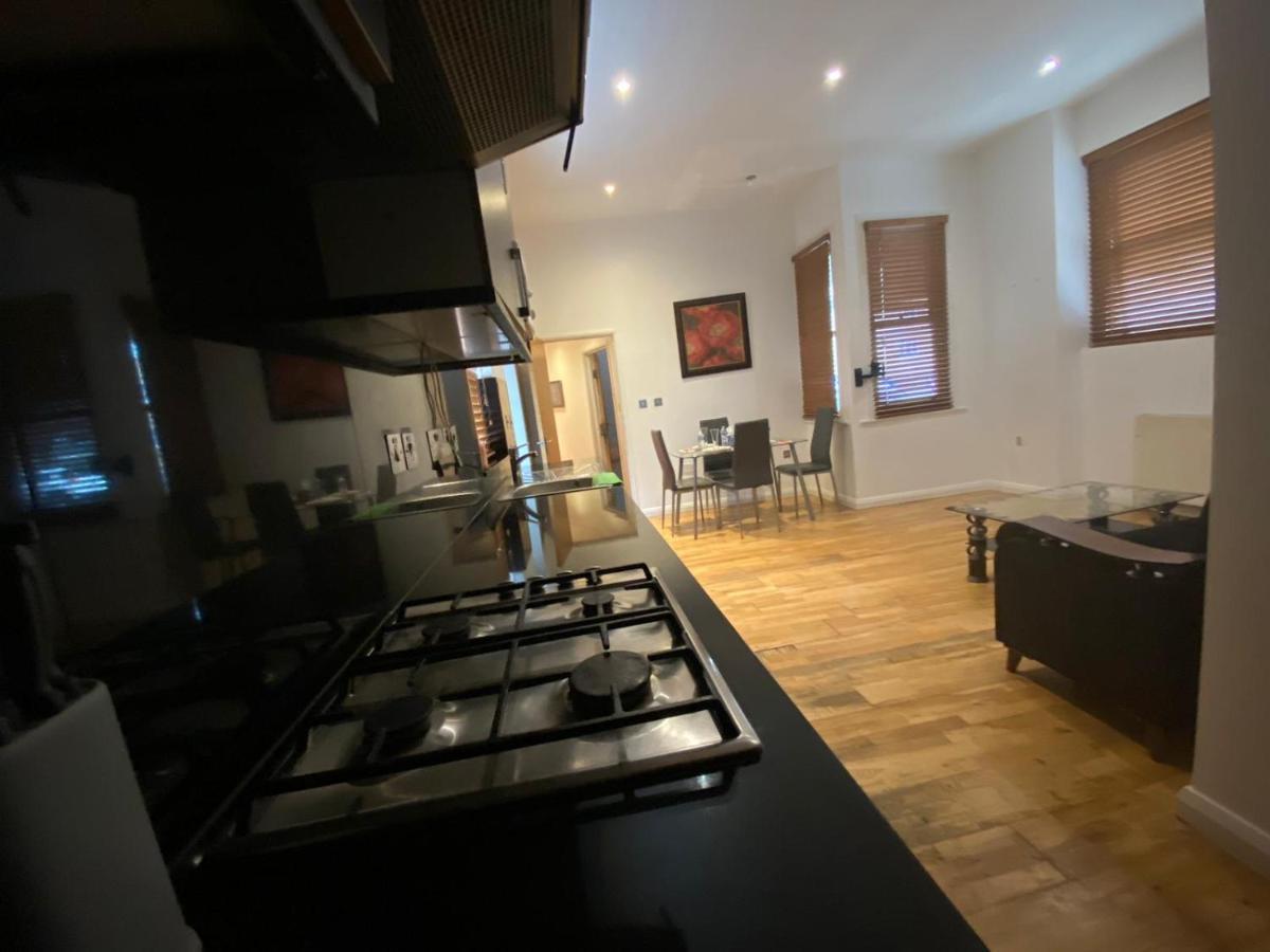 005- Frampton St 2 Bedrooms Apartment