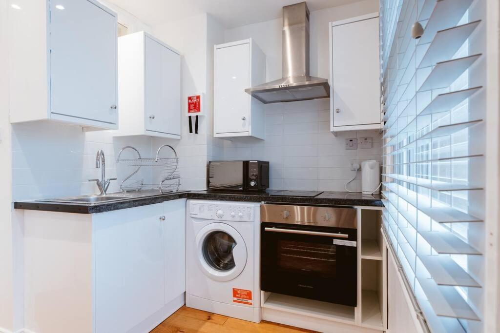 Your Lovely Studio Flat- West3 Appartement *