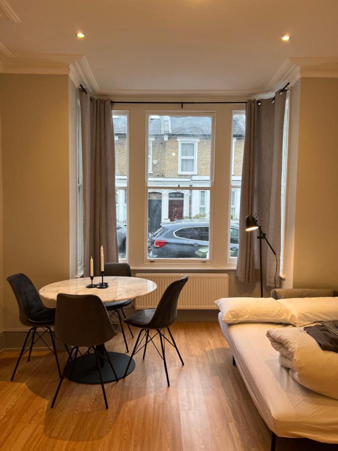 Lovely 2-bedroom Victorian Flats * Londres