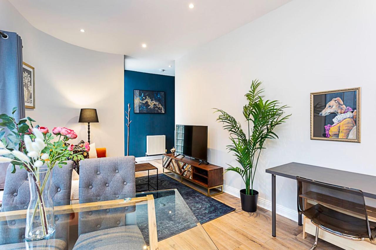 Gorgeous Roehampton Flat Leilighet