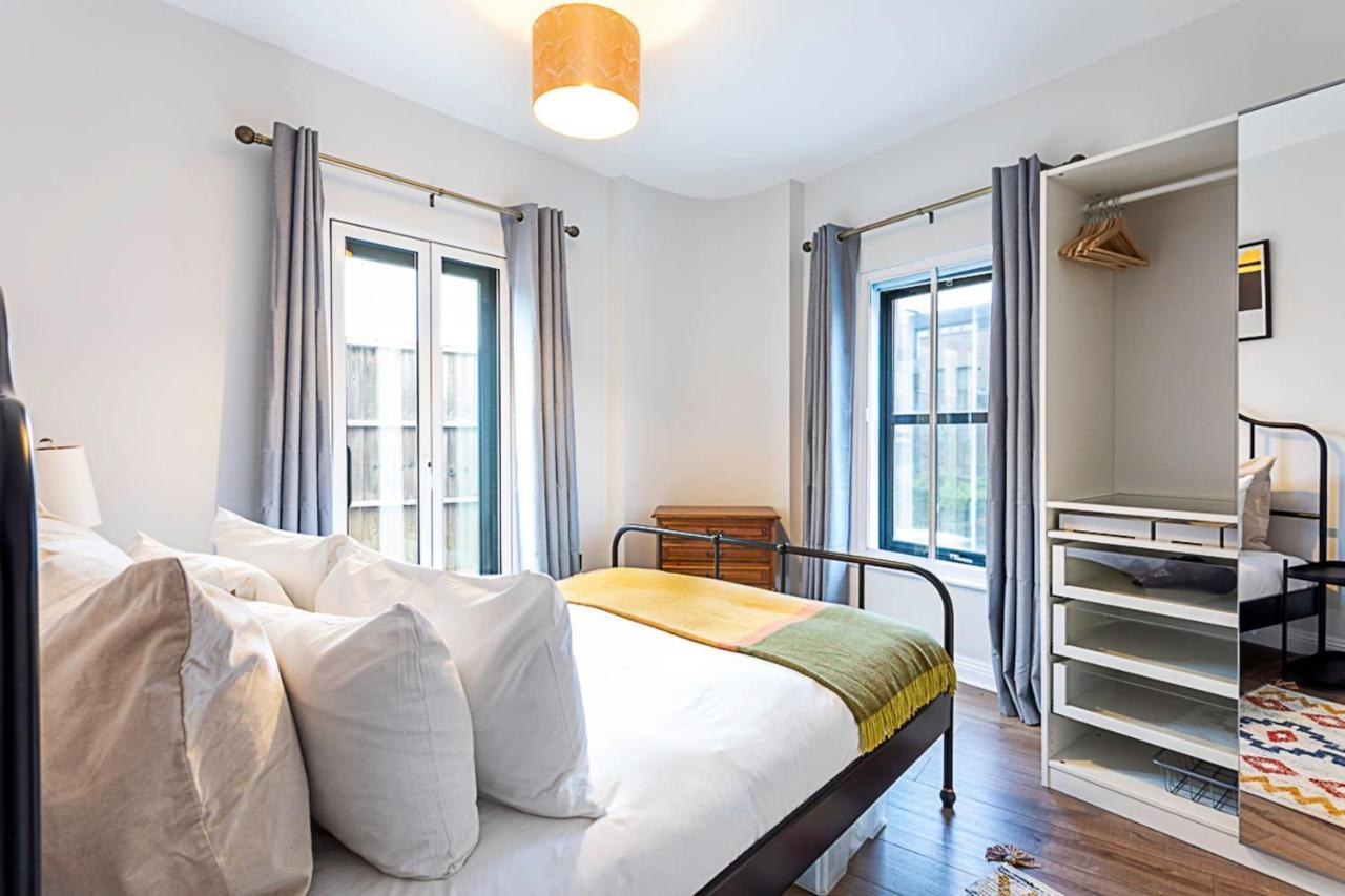 Gorgeous Roehampton Flat Leilighet London