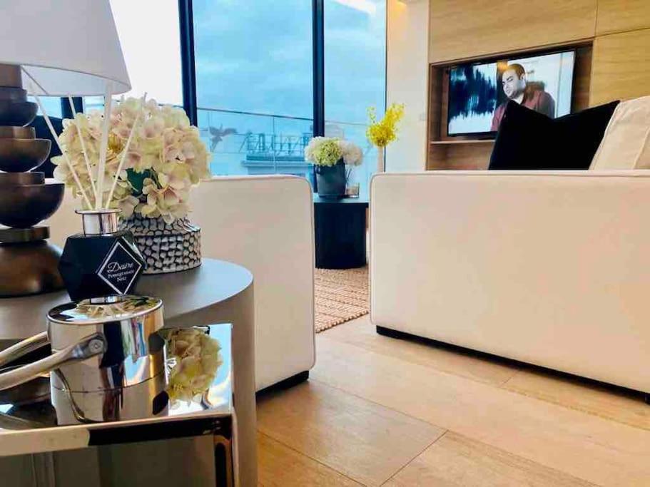 Large 3 Bed 3 Bathrooms Penthouse With Terrace And Views In Appartement *