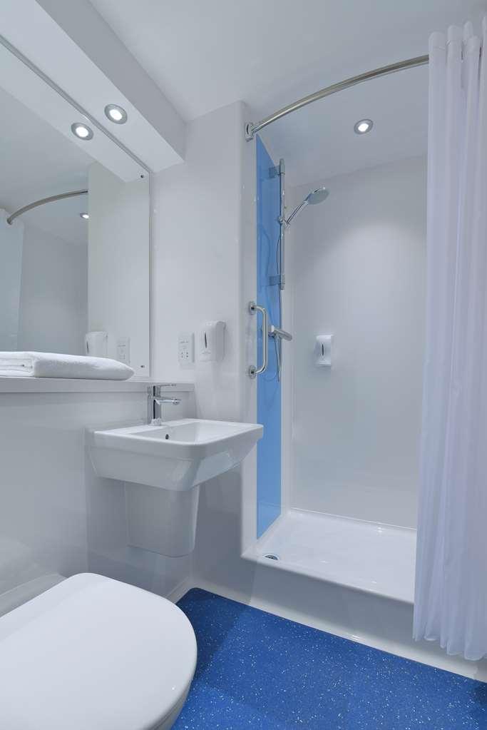 Travelodge Park Royal Hotell 2*