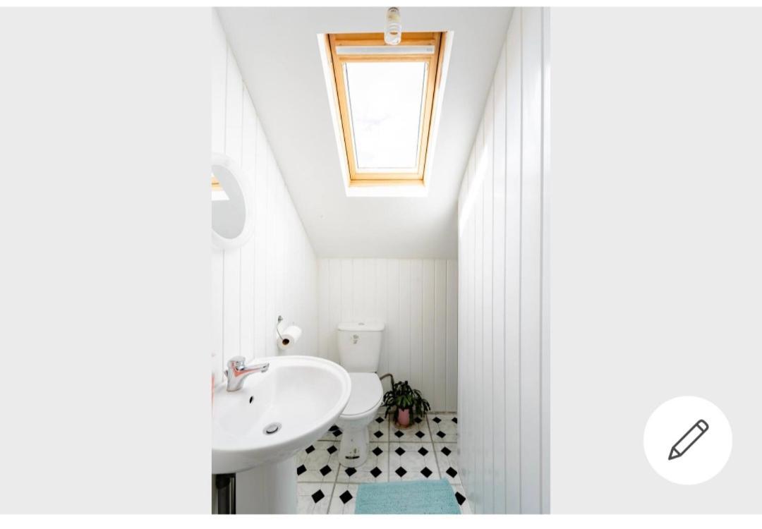 Private In London, * London