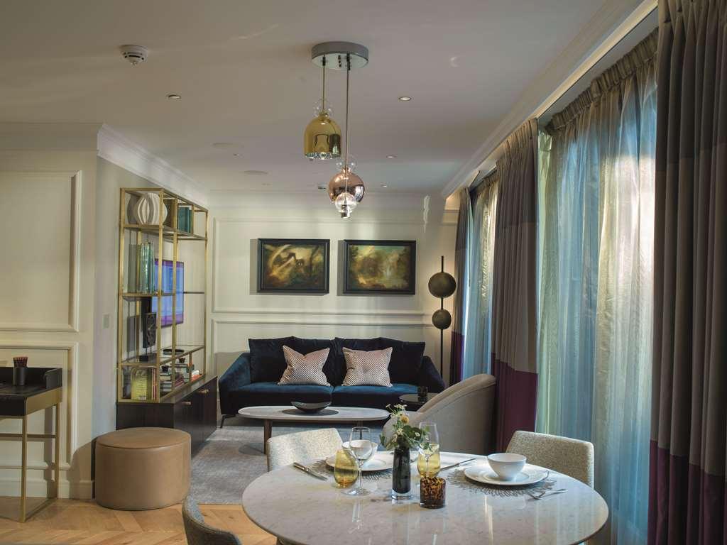 The Guardsman - Preferred And Hotel London