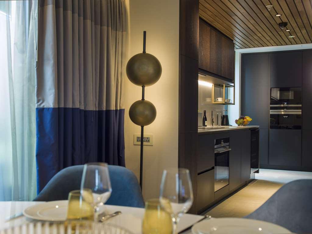 The Guardsman - Preferred And Hotel London