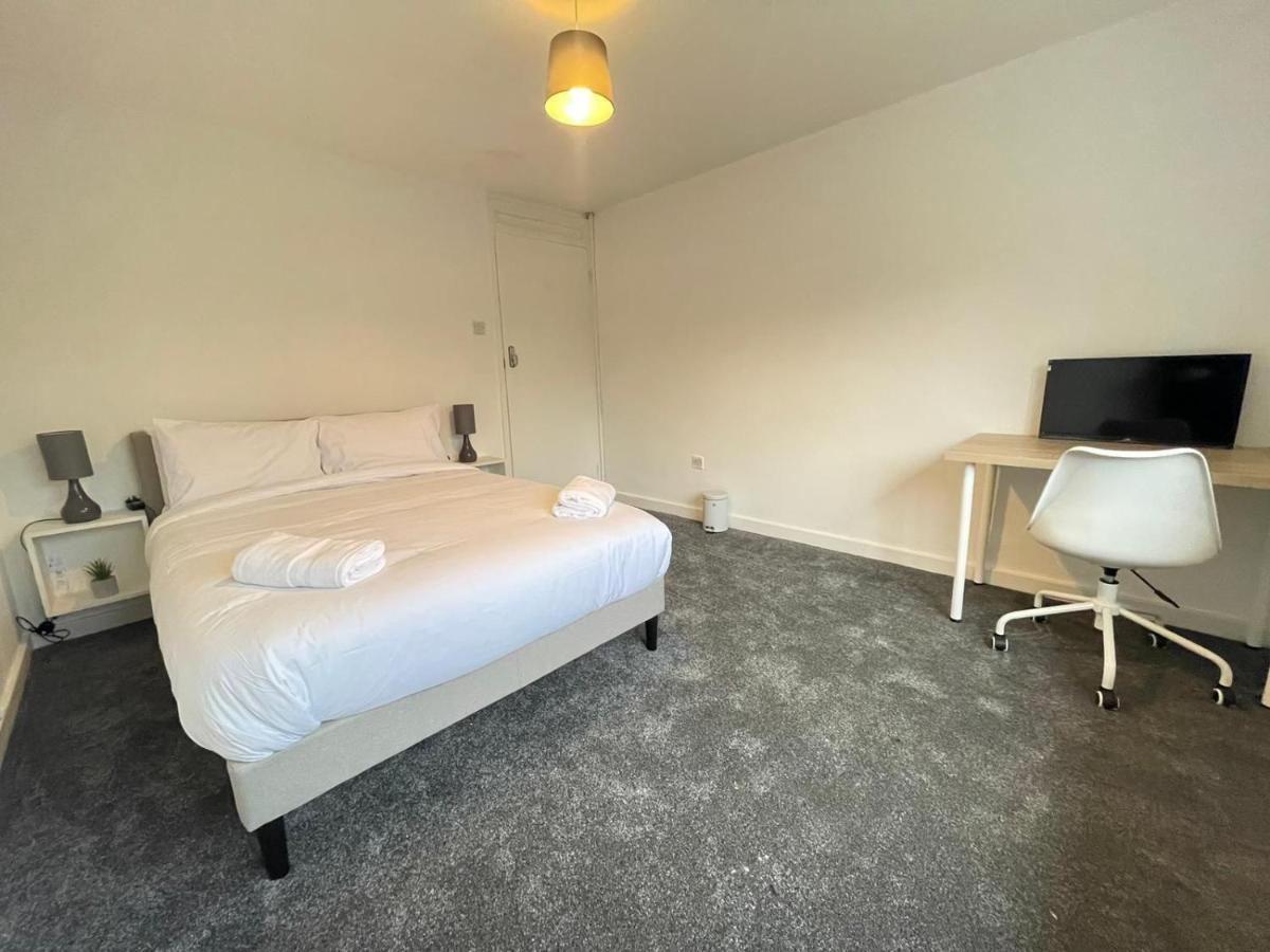 Privatunterkunft Spacious Bedroom In Beckton London