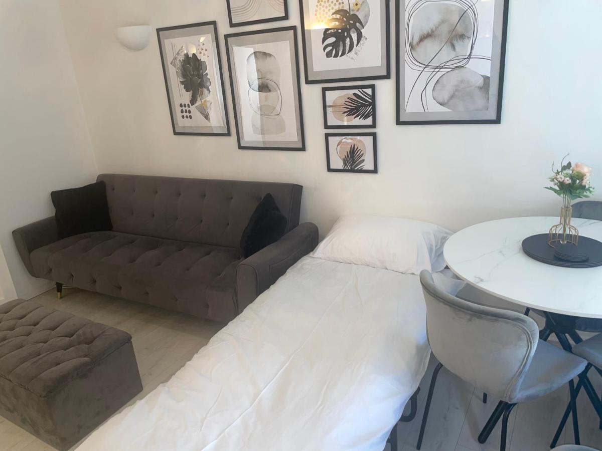 Appartement Stylish 1 Bedroom Close To Tooting Bec Station *