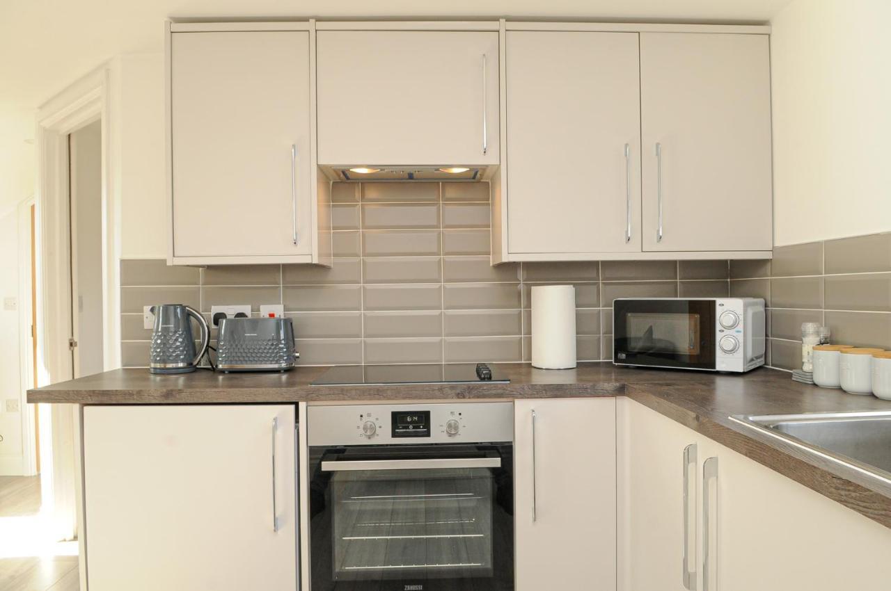 Luxury 5 Star - Parking, Garden, Nr Greater Metro Stations Apartamento Londres