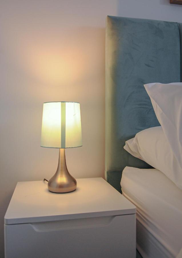 Luxury 5 Star - Parking, Garden, Nr Greater Metro Stations Apartamento Londres