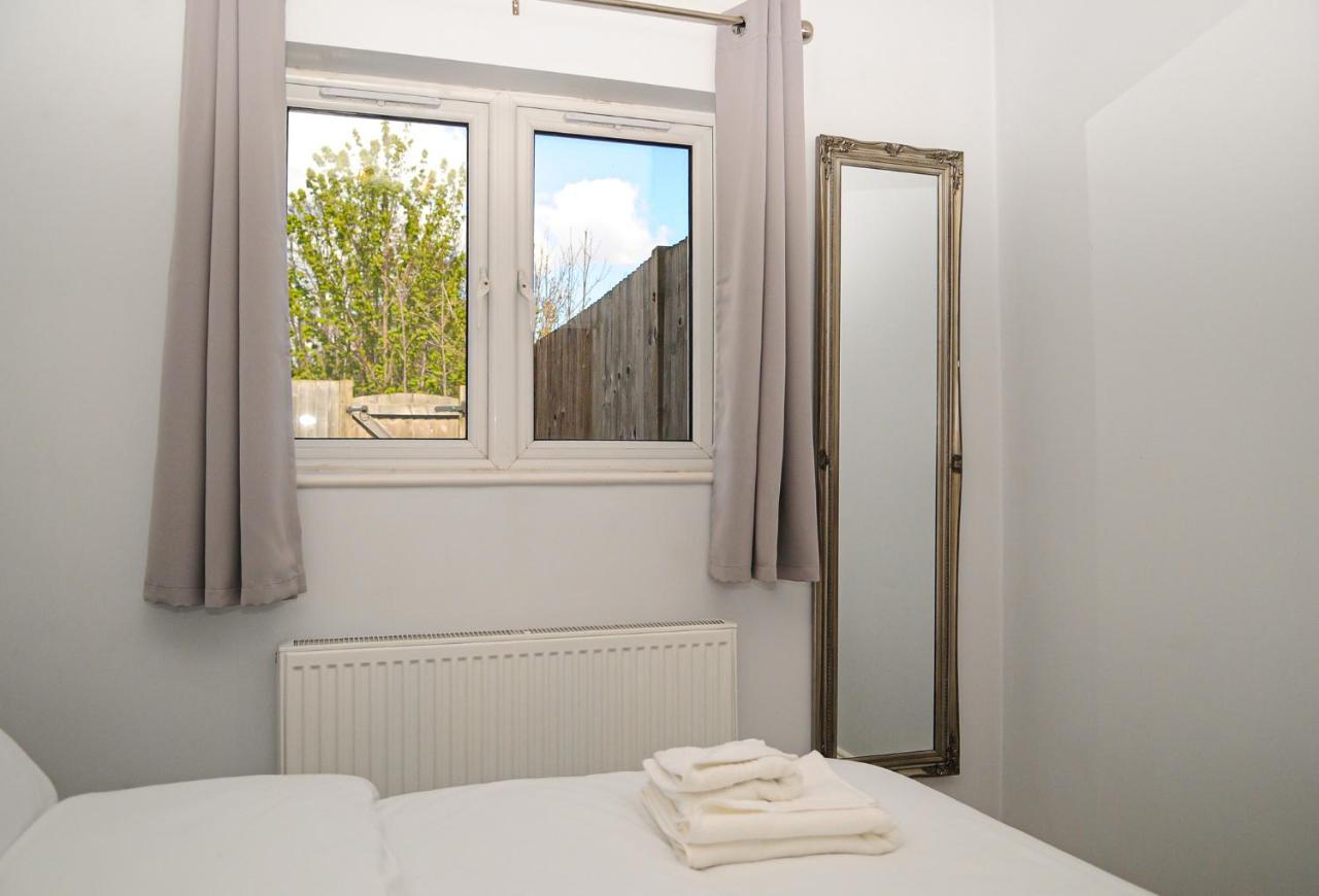 Luxury 5 Star - Parking, Garden, Nr Greater Metro Stations Apartamento