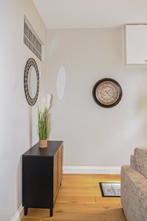 Luxury 5 Star - Parking, Garden, Nr Greater Metro Stations Londres