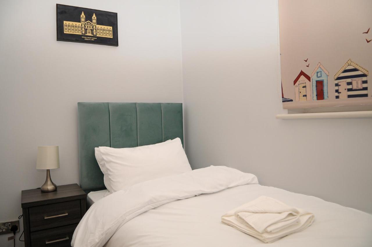 Apartamento Luxury 5 Star - Parking, Garden, Nr Greater Metro Stations