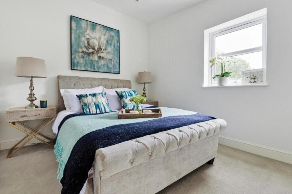 Amazing 3 Bed Interior Designed House With Garden - 114 The Hervey * London