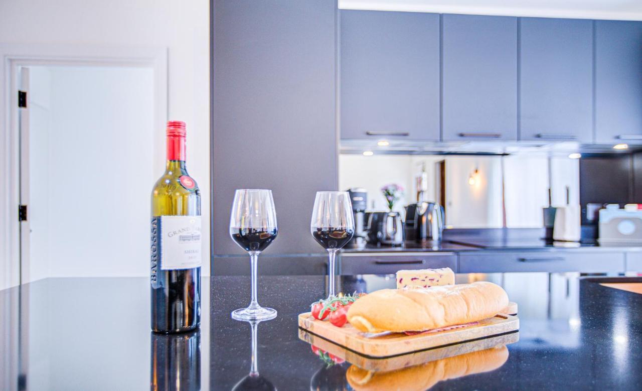 Leilighet Beautiful 3-bedroom House Just Minutes From Queen's Park Tube *
