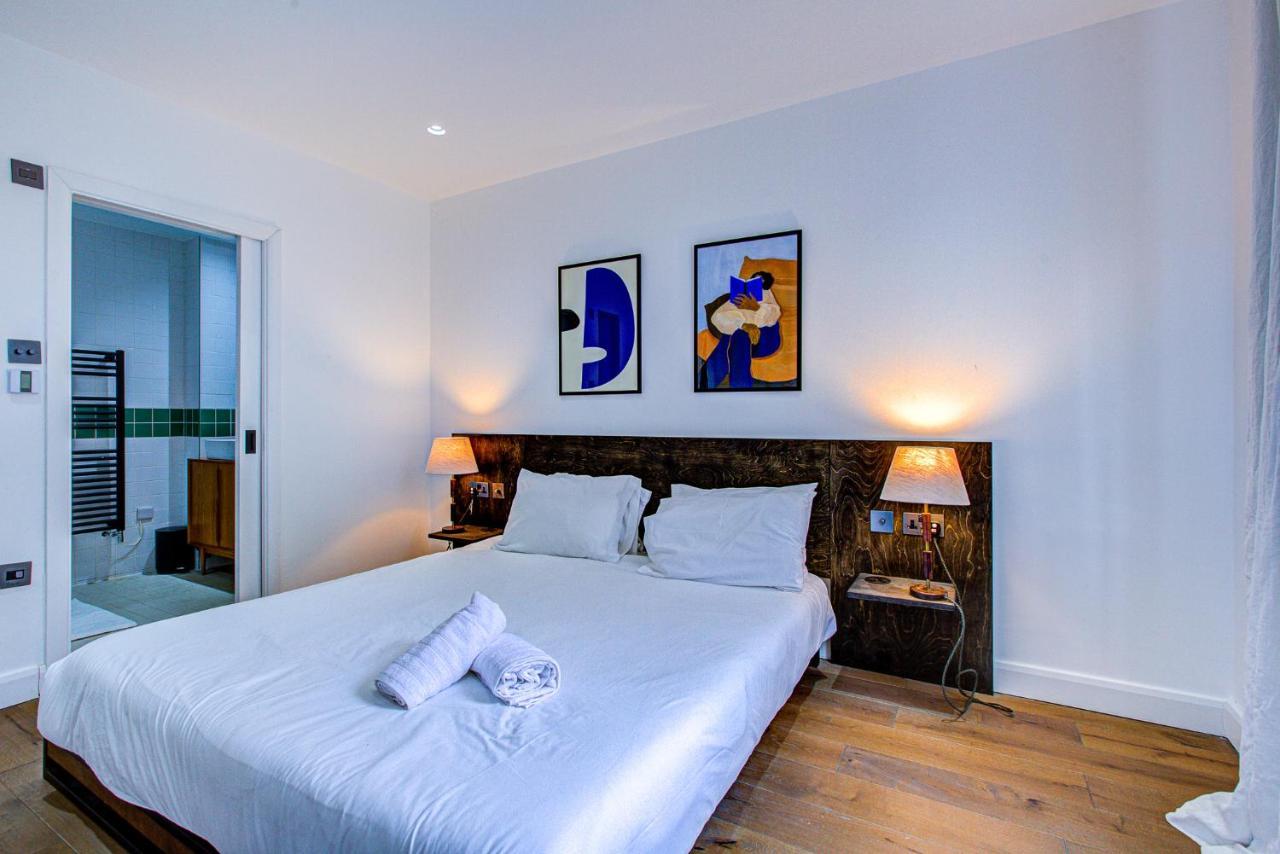 Beautiful 3-bedroom House Just Minutes From Queen's Park Tube Leilighet