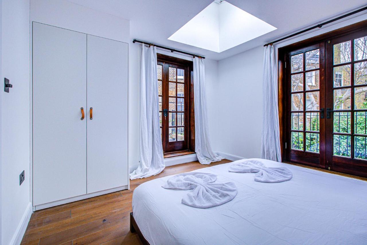 Beautiful 3-bedroom House Just Minutes From Queen's Park Tube Leilighet