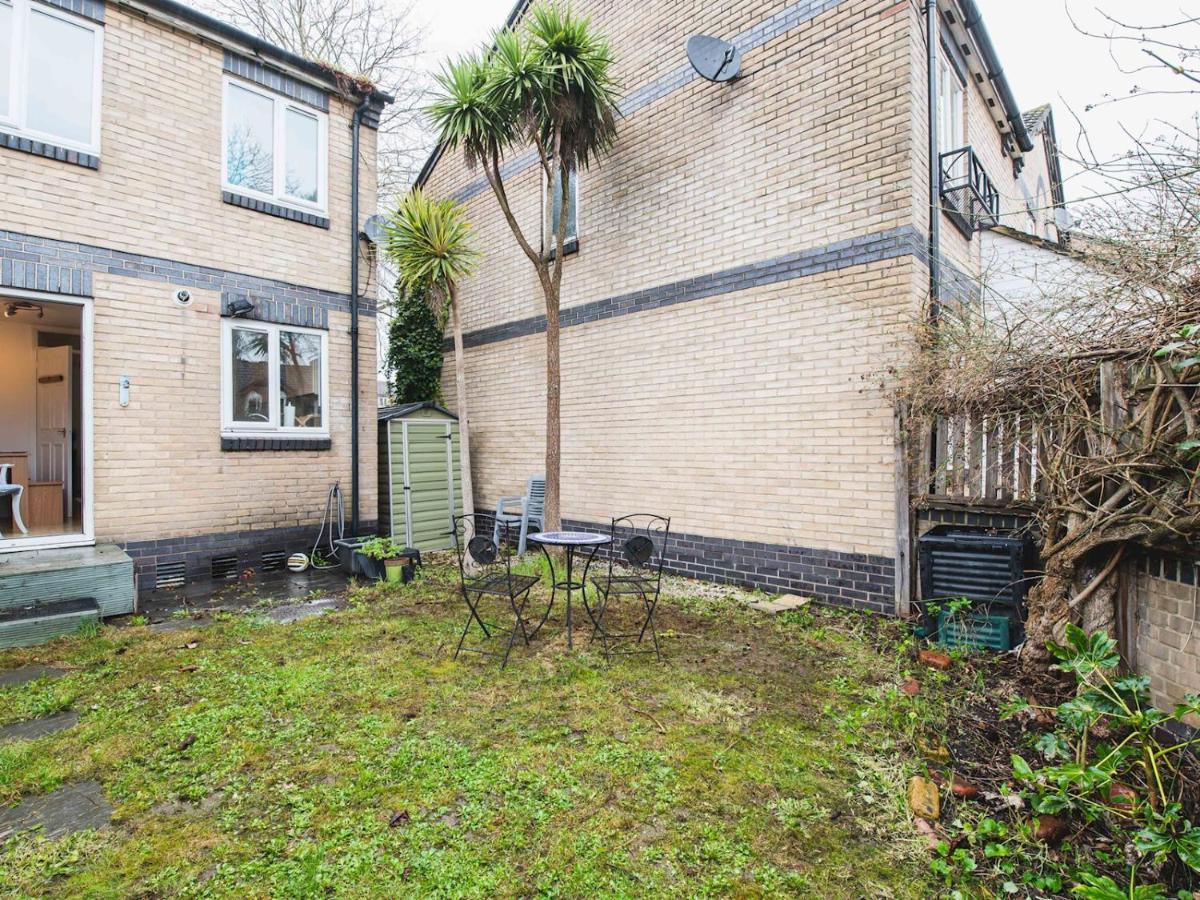 Pass The Keys Cosy Se House Near Tube Line *
