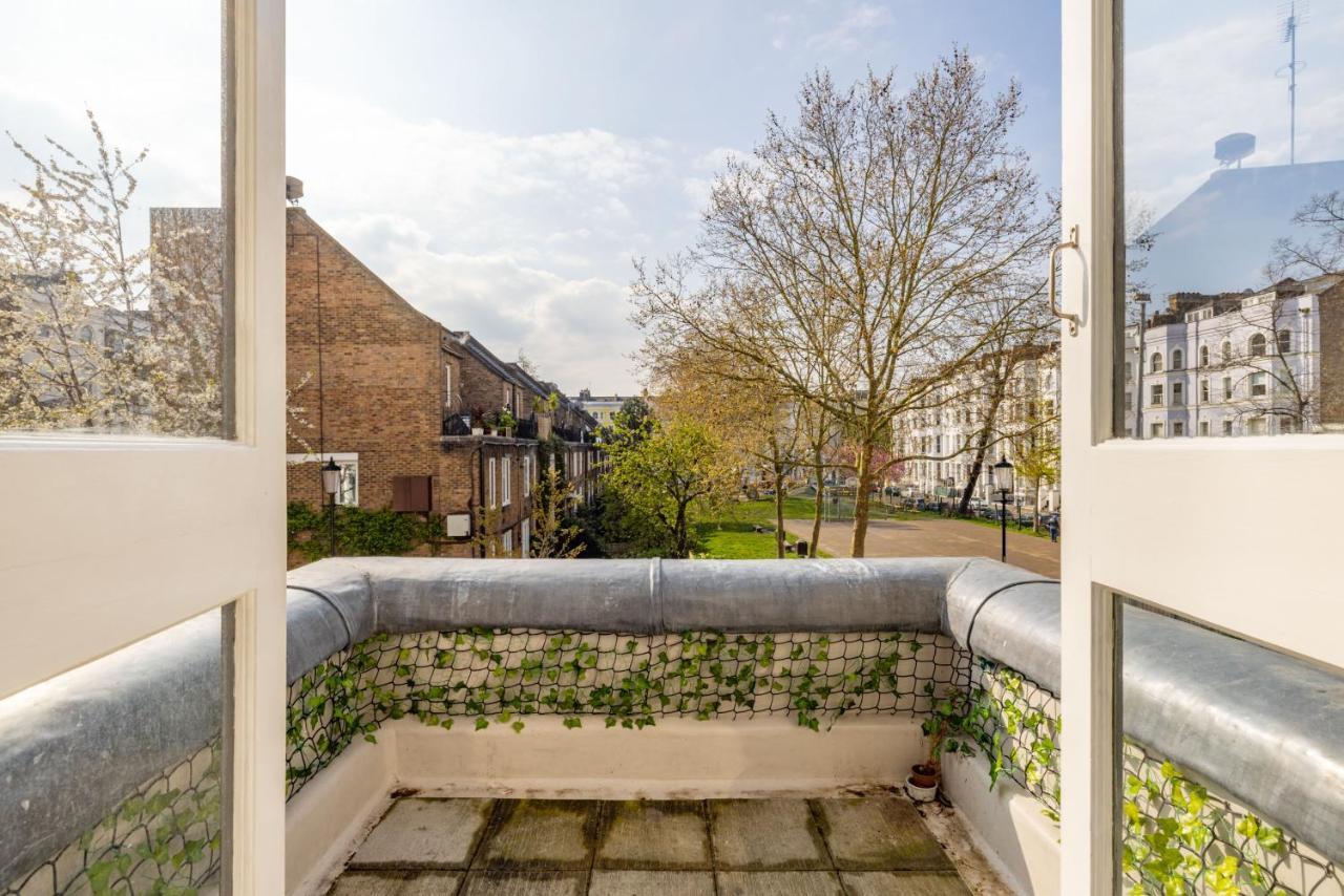 Stylish & Spacious Notting Hill Loft Londen