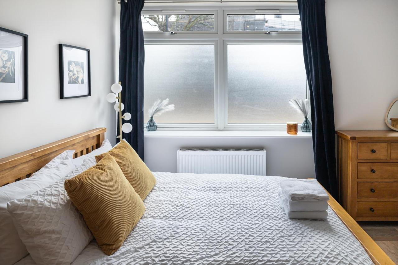 Amazing New Spacious In Se1 Leilighet *