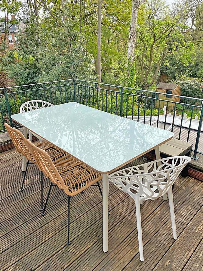 Ferienhaus Amazing Holidays With A Terrace *