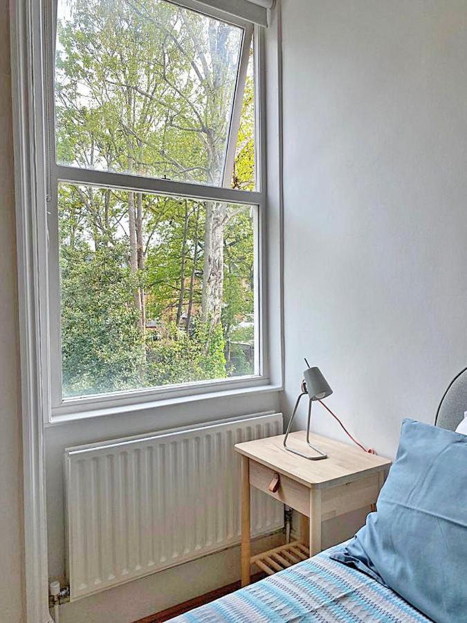 Ferienhaus Amazing Holidays With A Terrace London