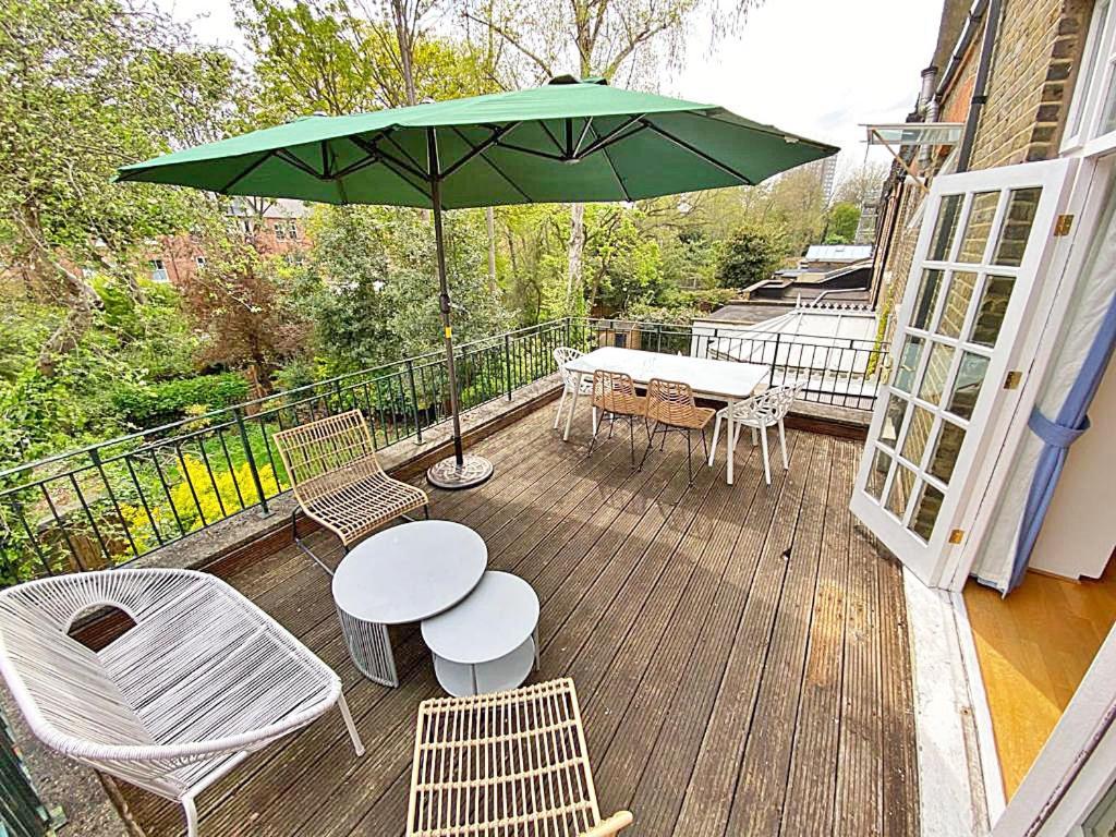 Ferienhaus Amazing Holidays With A Terrace