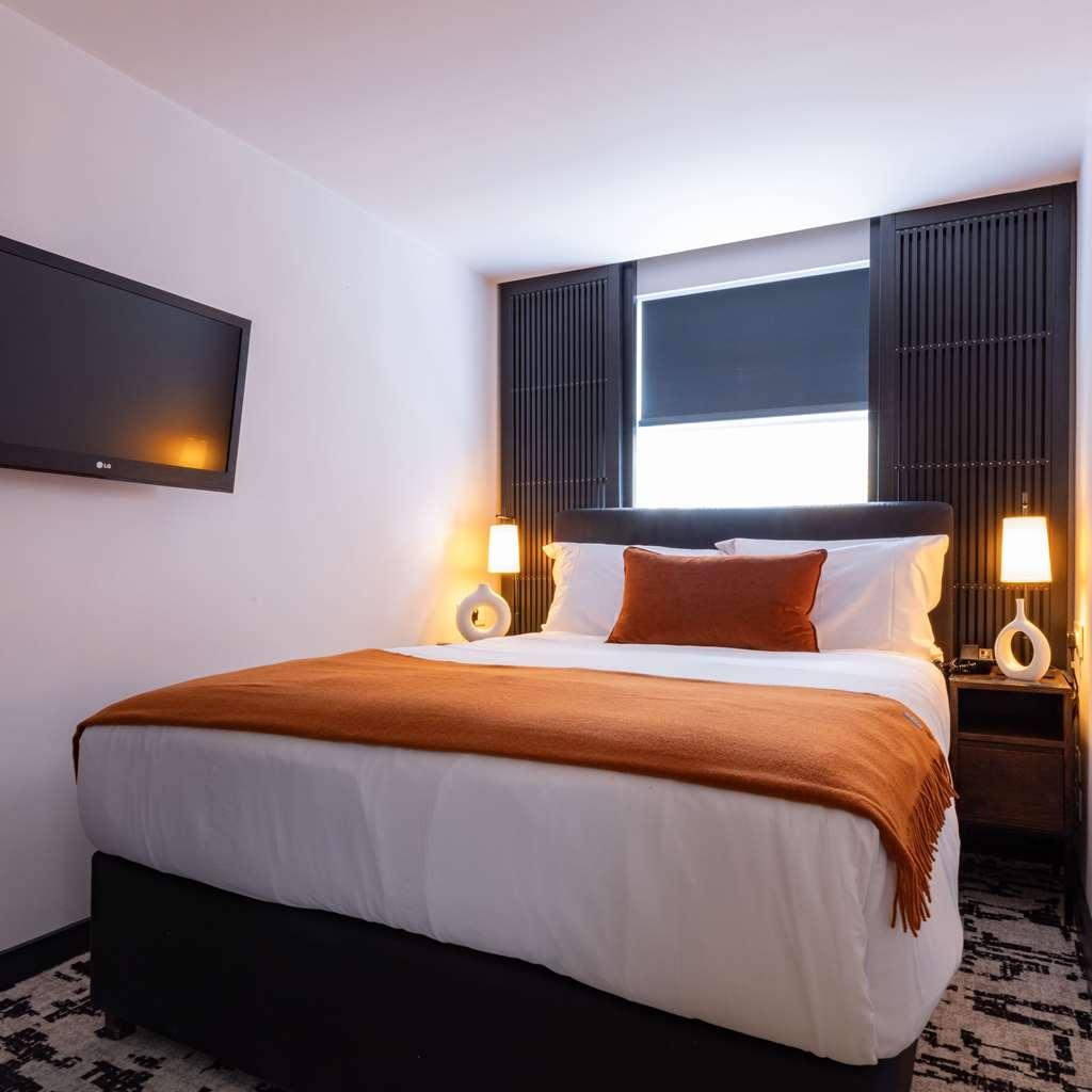 La West - Hyde Park Hotel 4*