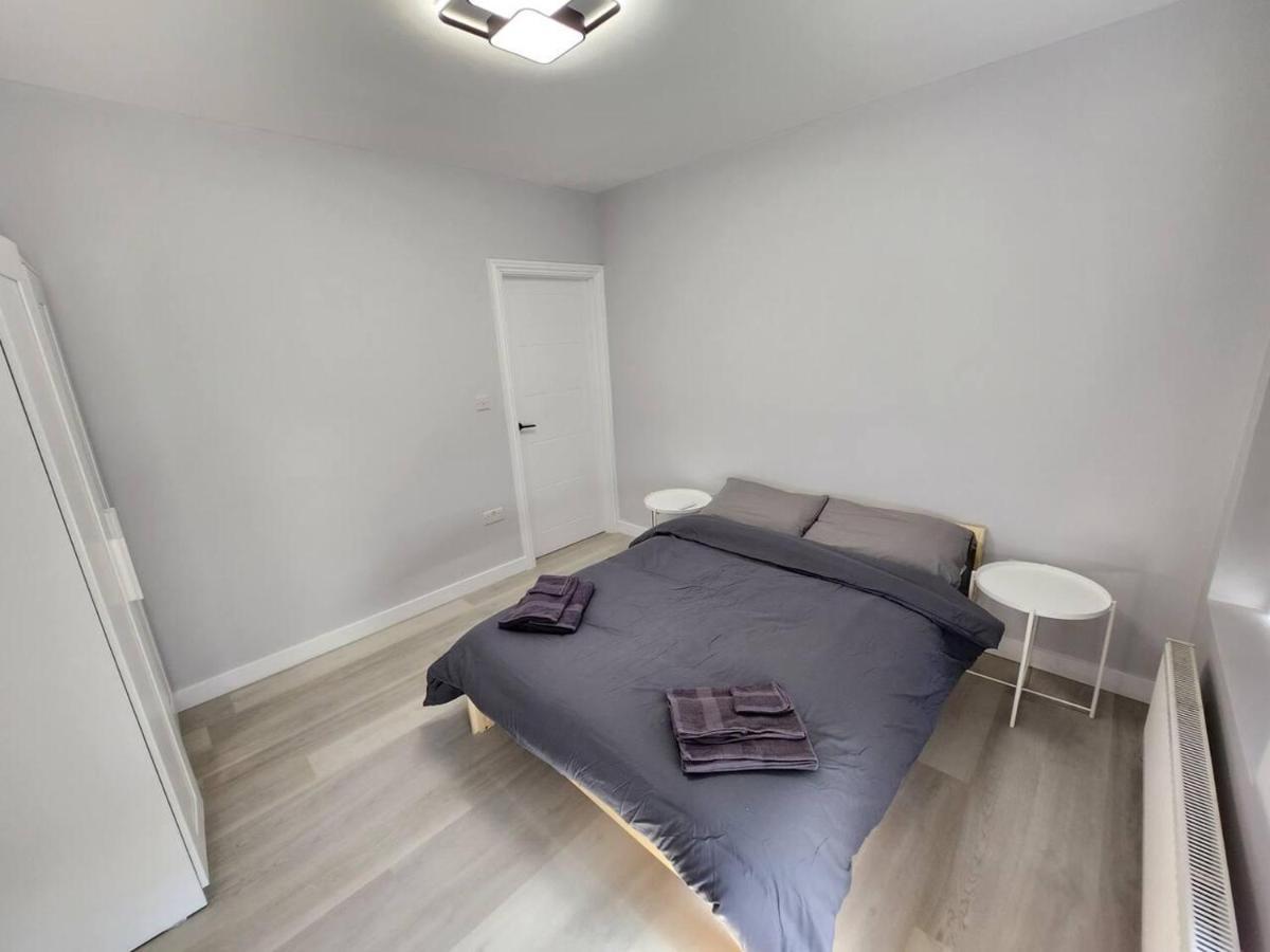 Beautiful 2-bed In - Sleeps 6! London