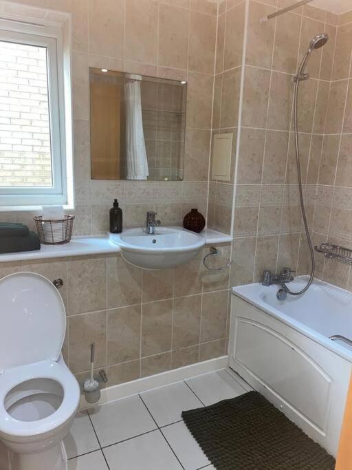 Easy - Bright And Airy 2bed Apart Apartment *