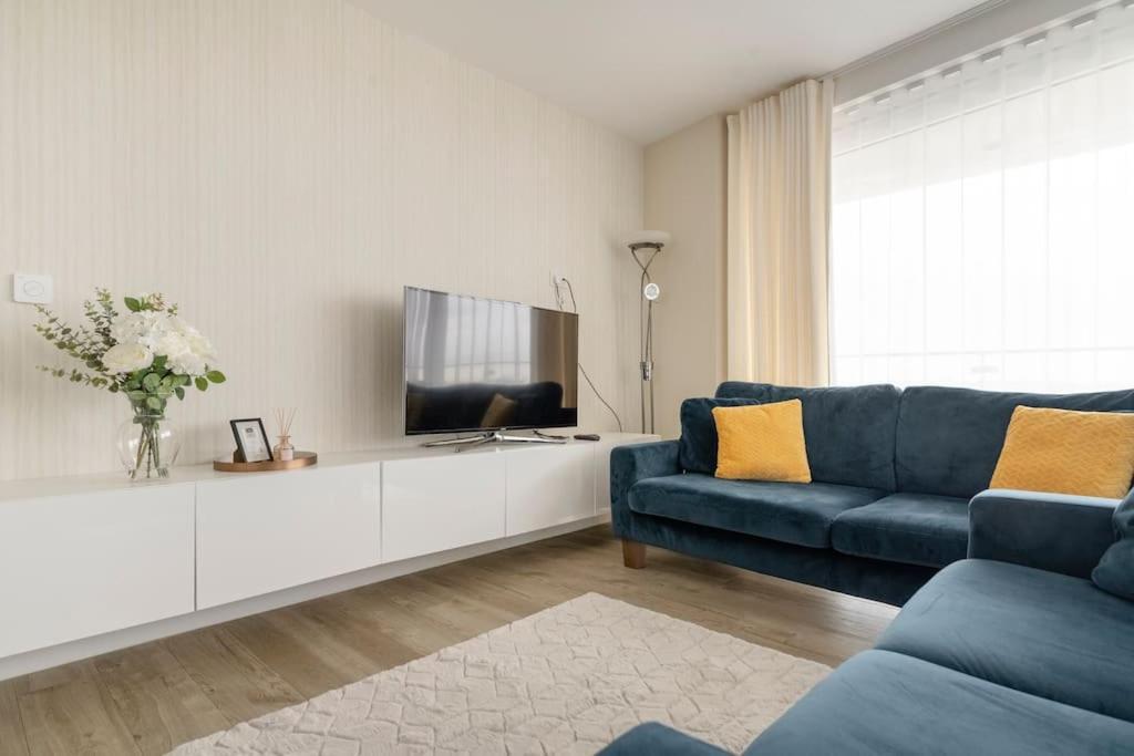 Appartement Lovely En-suite Flat With Balcony And Parking. *