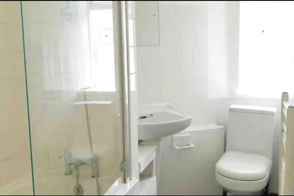 One Bedroom Close To Hyde Park #01 * Londen