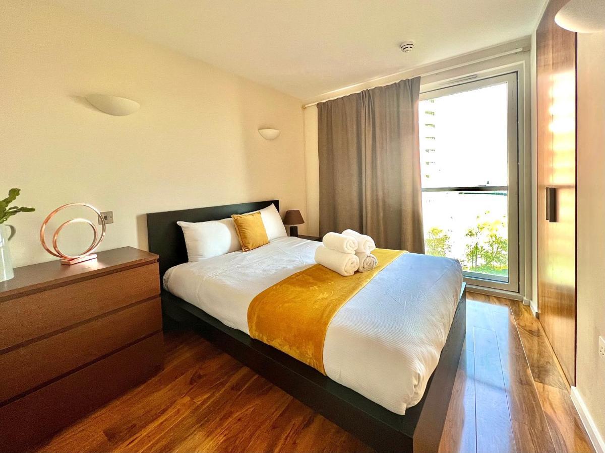 Canary Wharf, E14 9pw, 2 Bedroom *