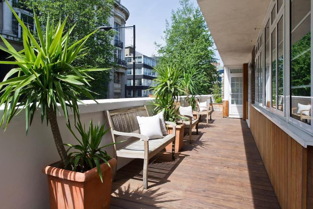 Huge Hyde Park Of Ca. 300 Sqm Apartment *