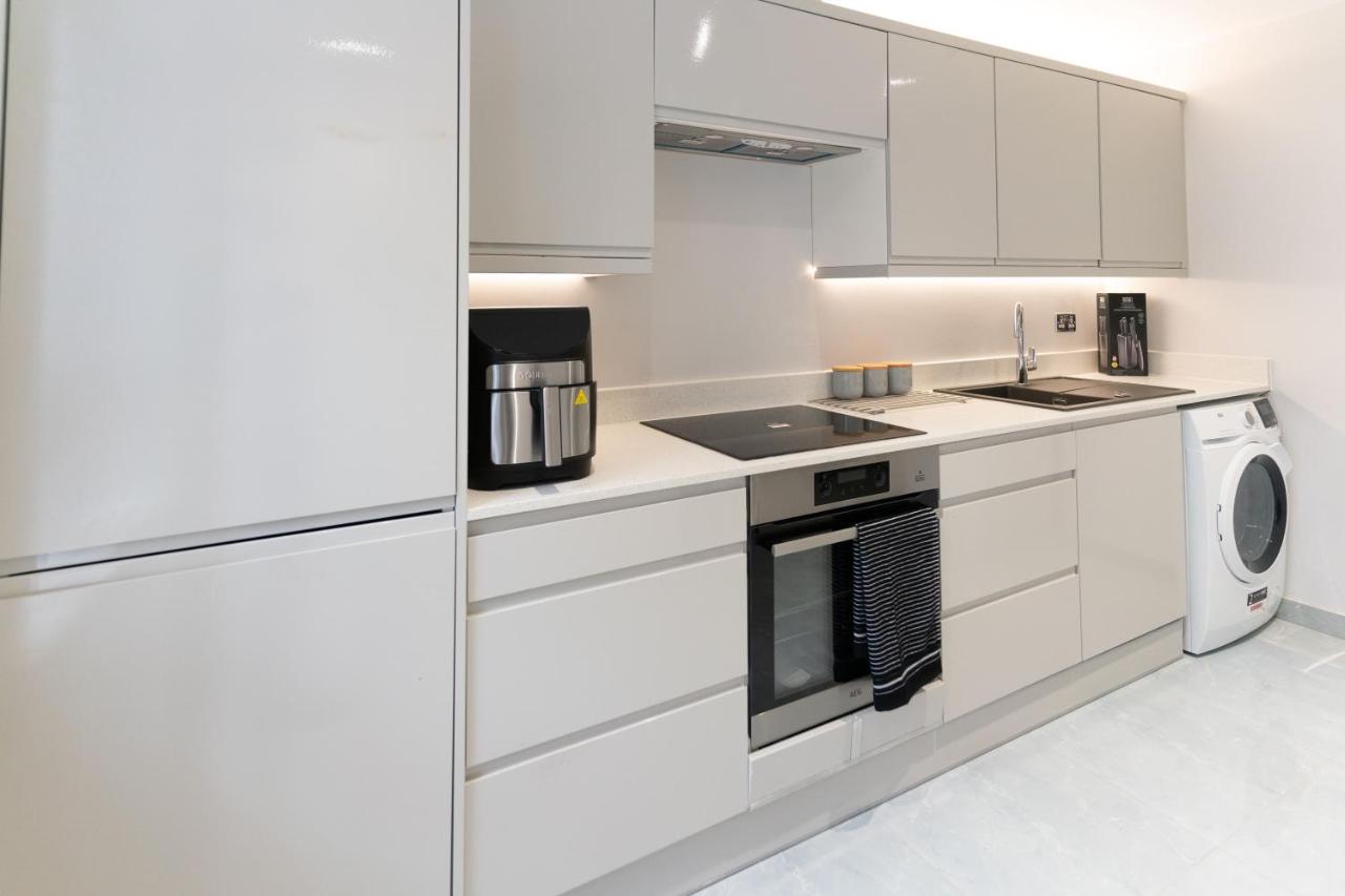 Luxury 5bd Guest house London