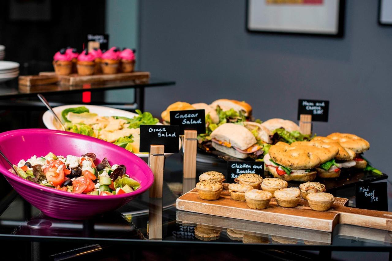 Aloft Excel Hotell 4*