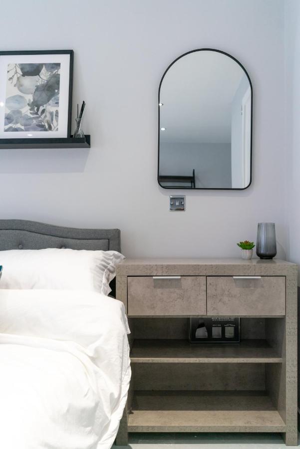 Luxury 5bd Guest house