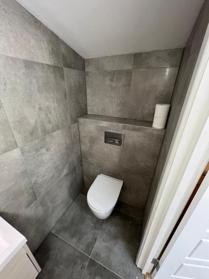 Double With En Brand New Privatunterkunft