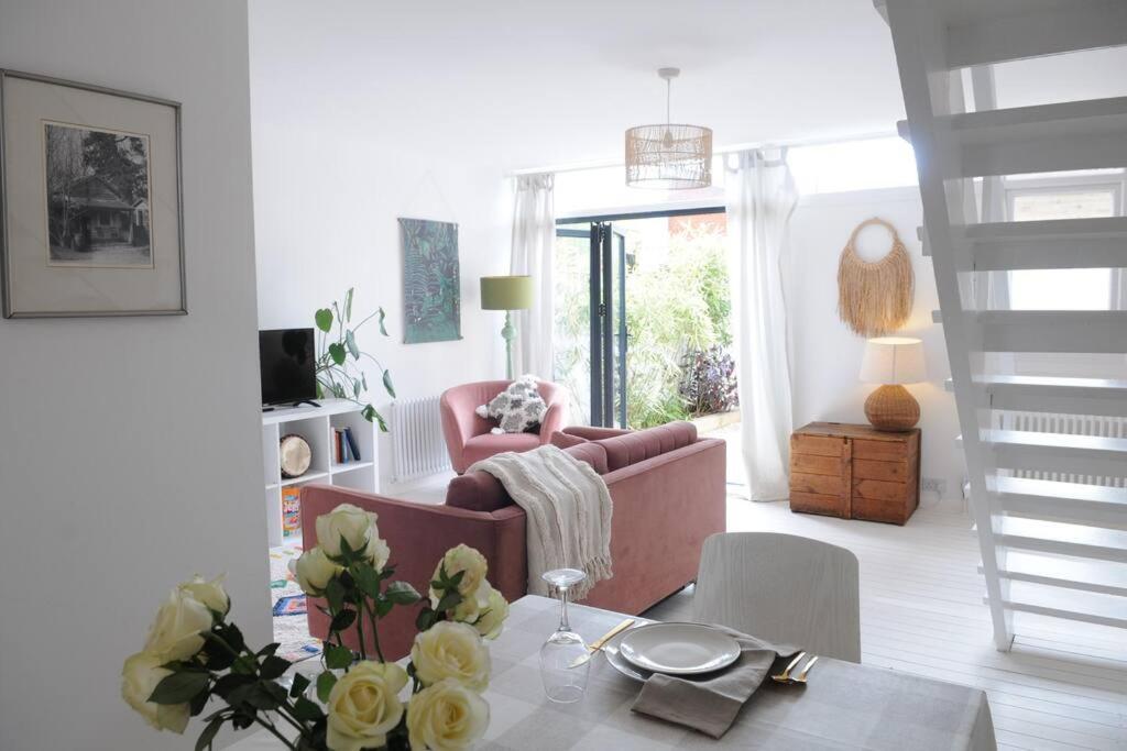 Holiday home Light Filled Mid- Century 3 Bed In Dulwich