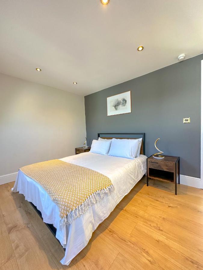 Parkway Residences * London
